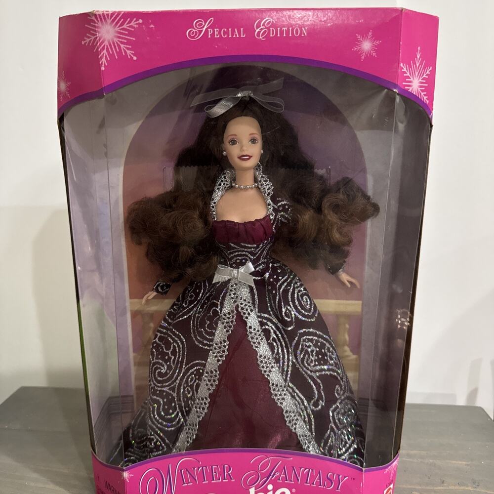 1996 Mattel Special Edition Winter Fantasy Barbie Doll Brunette– 17666- NIB NRFB